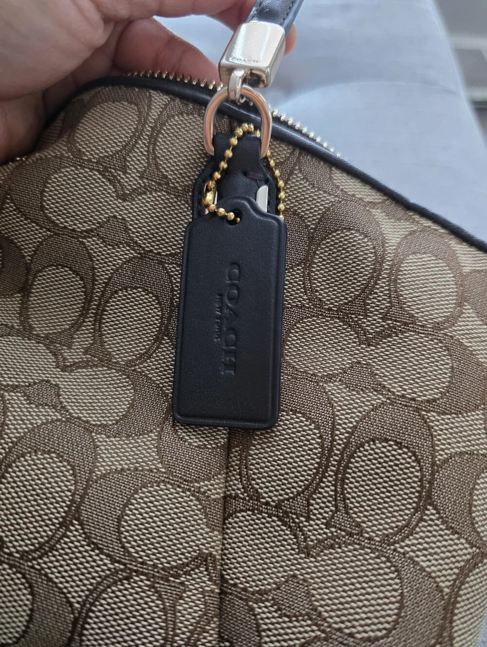 COACH Signature Small Kelsey Satchel